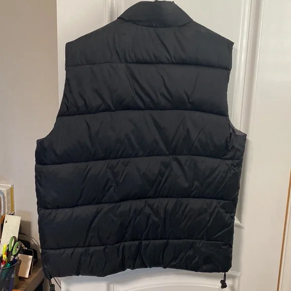 Old navy Vest - Picture 4 of 4